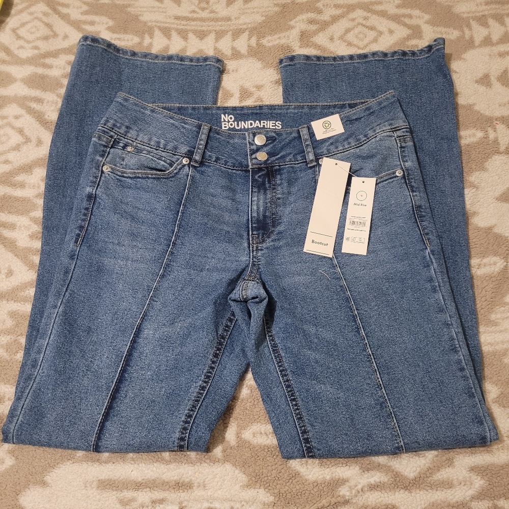 No Boundaries Women's Blue Boot Cut Jeans
